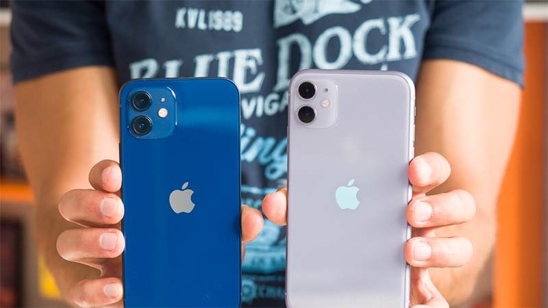 Hình minh họa iPhone 12 mini và iPhone 11